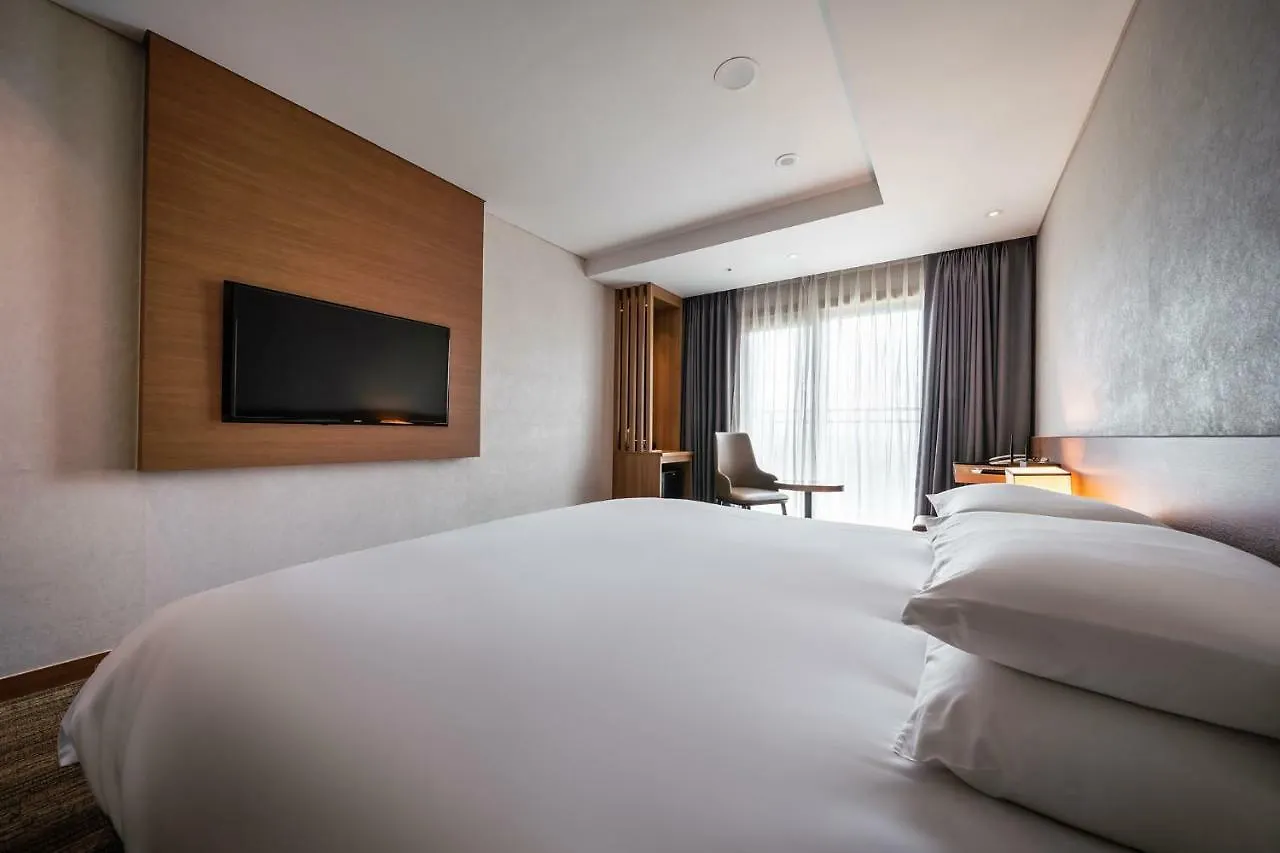 Golden Tulip Jeju Seongsan Hotel 3*,  Dél-Korea