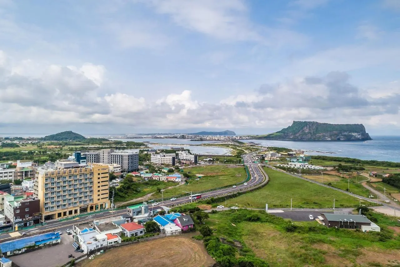 Golden Tulip Jeju Seongsan Hotel