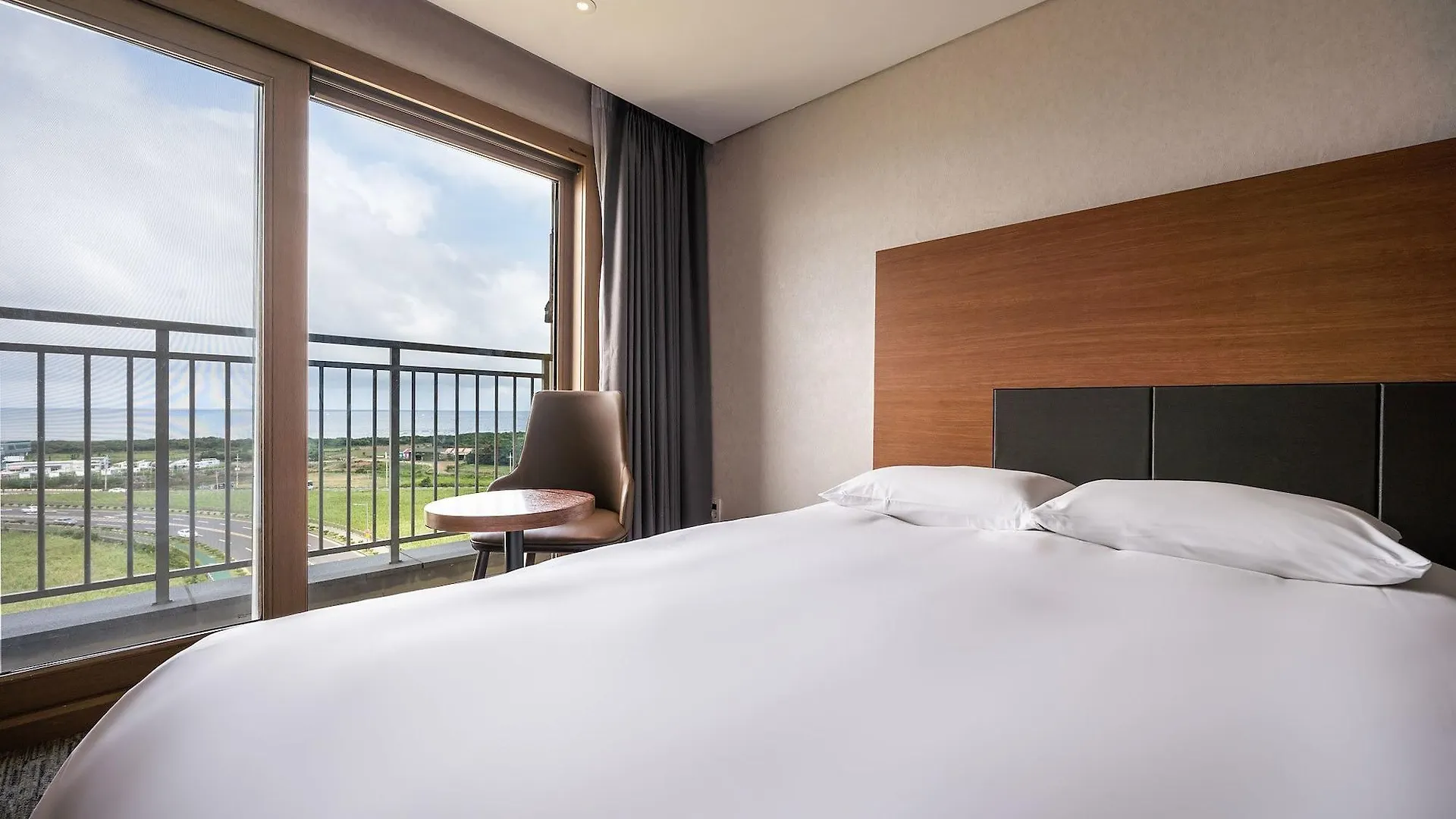 Golden Tulip Jeju Seongsan Hotel