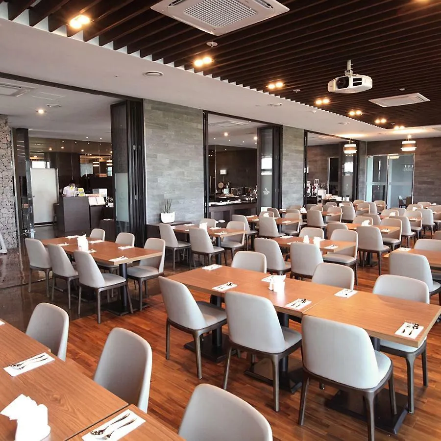 Golden Tulip Jeju Seongsan Hotel