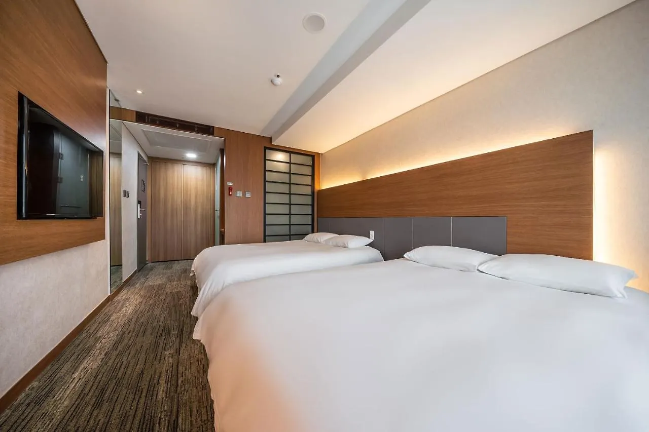 Golden Tulip Jeju Seongsan Hotel 3*,  Jižní Korea